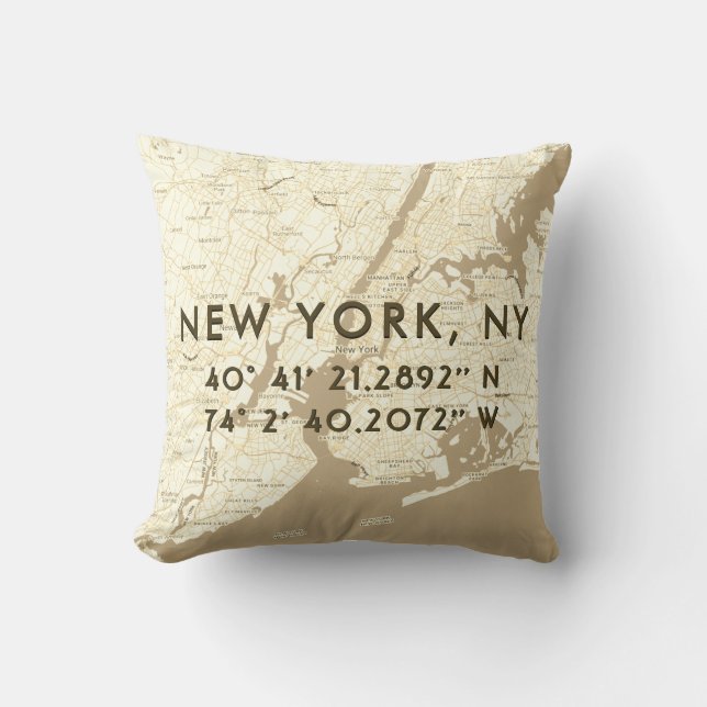 New York City Map Custom Coordinates | Beige Kussen (Voorkant)