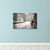 New York City - Rainy Day in Greenwich Village Canvas Afdruk (Insitu (Houten vloer))