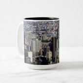 New York City Skyline Landschap Tweekleurige Koffiemok (Voorkant links)