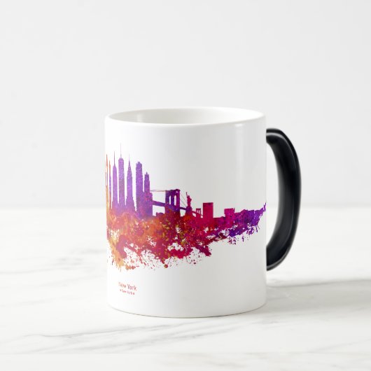 New York City Skyline Waterverf over White Magische Mok (Voorkant rechts)