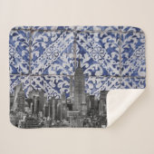 New York City Skyscrapers ontmoeten Portugese Tile Sherpa Deken (Voorkant (horizontaal))