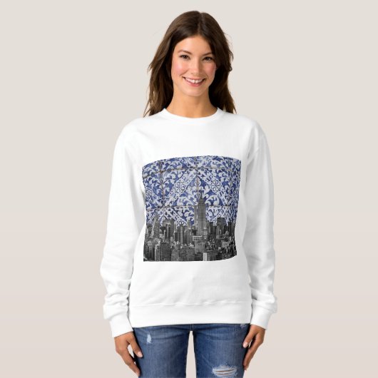New York City Skyscrapers ontmoeten Portugese Tile Trui (Voorkant volledig)