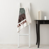 New York in Clouds - Donkerrood en groen Sherpa Deken (In situ)