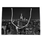 New York night skyline in zwart-wit Large Cadeautasje (Voorkant)