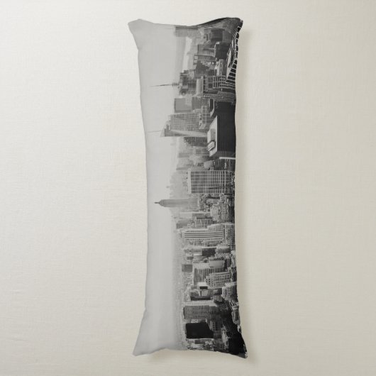 New York Panoramic Skyline Lichaamskussen (Voorkant Verticaal)