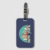 New York Retro City Skyline Cityscape Art Bagagelabel (Voorkant (verticaal))