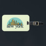 New York  Retro City Skyline Cityscape Art Bagagelabel<br><div class="desc">en retro-stadsplan met prachtige skyline, toeristische attractie en cityscape art. Koelwolkenkrabber en bouwartikelen voor silhouette-illustratie voor toeristen en reizigers. Perfect als souvenir om terug naar huis te brengen wanneer je op reis bent. Bespaar de herinnering aan uw reis en vakantie met familie en vrienden. De achtergrondkleur kan aan uw gewenste...</div>