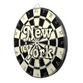 NEW YORK Retro Modern Zwart en Licht Crème Dartbord (Voorkant Rechts)