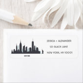 New York Skylin Silhouette Black Elegant Script L Etiket (Insitu)