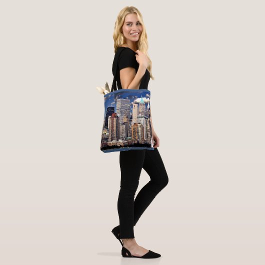 New York Skyline Tote Bag (Op model)