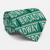New York straatnaambordje - Broadway wallpaper Stropdas (Opgerold)