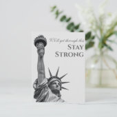 New York Vrijheidsbeeld blijft sterk Briefkaart (Staand voorkant)