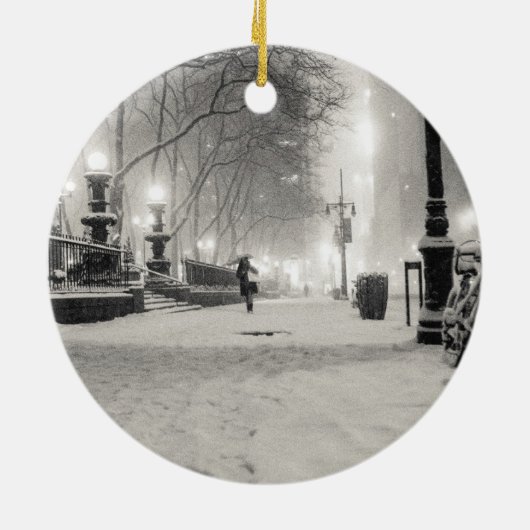 New York Winter - Snowy Night - Bryant Park Keramisch Ornament (Achterkant)