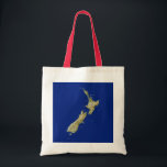 New Zealand Map Bag Tote Bag<br><div class="desc">Een praktijkzak met een reliëfkaart van Nieuw-Zeeland. Schil je Nieuw-Zeelandse referenties op terwijl je je spullen draagt.</div>