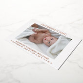Newborn Custom Photo Simple Cute Hallo Baby Birth Folie Uitnodiging (Gedraaid)