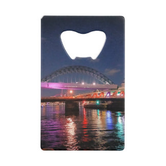 Newcastle bruggen creditkaart flessenopener