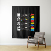 Newfie | Het is oké om anders te zijn | Funny Newf Wandkleed (In situ)