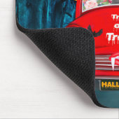 Newfoundland Dog Driving Car Scary Halloween Muismat (Hoek)