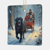 Newfoundland-hond besneeuwde slee-rit Kerstmis Keramisch Ornament (Links)