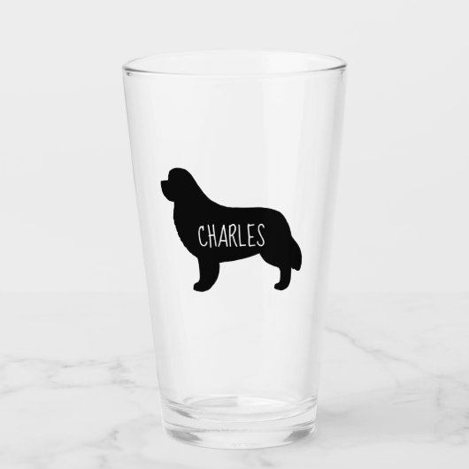 Newfoundland Silhouette gepersonaliseerde hond Glas (Voorkant)