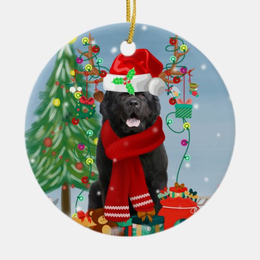 Newfoundlandhond met kerstcadeaus keramisch ornament (Voorkant)