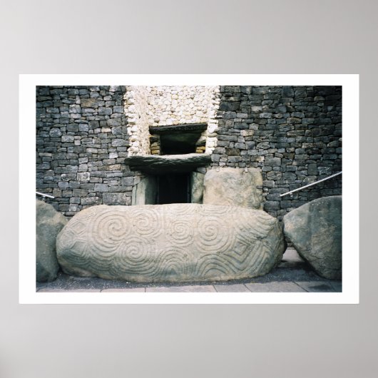 Newgrange Ireland, Ancient Spiral Stone Symbols Poster (Voorkant)