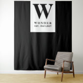 Newly Wed Monogram black Wedding backdrop Wandkleed (In situ)