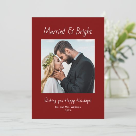 Newlywed Married and Bright Photo Red Christmas Feestdagenkaart (Staand voorkant)