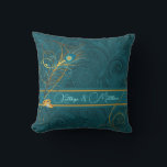 Newlyweds Teal Peacock and Gold Custom Name Kussen<br><div class="desc">This lovely pillow for the newlyweds is 2-sided and features a paisley print in teal with gold wedding rings,  swirls,  peacock feathers and is personalized with the couple's names. Makes a lovely wedding gift.</div>