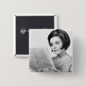 Newpaper lezen door vrouw vierkante button 5,1 cm (Voorkant /achterkant)
