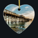 Newport Beach Balboa Pier Keramisch Ornament<br><div class="desc">Newport Beach's Balboa Pier in het zonnige Zuid-Californië. Een aanpasbaar ornament met veel opties.</div>