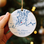 Newport, RI Bruiloft Onze Eerste Kerstmis Keramisch Ornament<br><div class="desc">Vier uw eerste kerst als pasgetrouwd met onze speciale Navy Blue Narragansett Bay Map-thema ornament van Kustkaart Design. Perfecte aandenken voor iconische Newport trouwlocaties zoals OceanCliff, Belle Mer, de Bohlin, de Chanler en Rosecliff, dit aandenken herdenkt uw liefdesverhaal in een tijdloos marineblauw ontwerp. Voeg een persoonlijk tintje toe aan uw...</div>