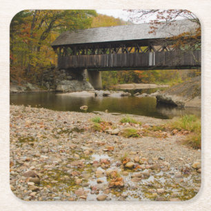 Newry Covered Bridge over rivier in de herfst Kartonnen Onderzetters