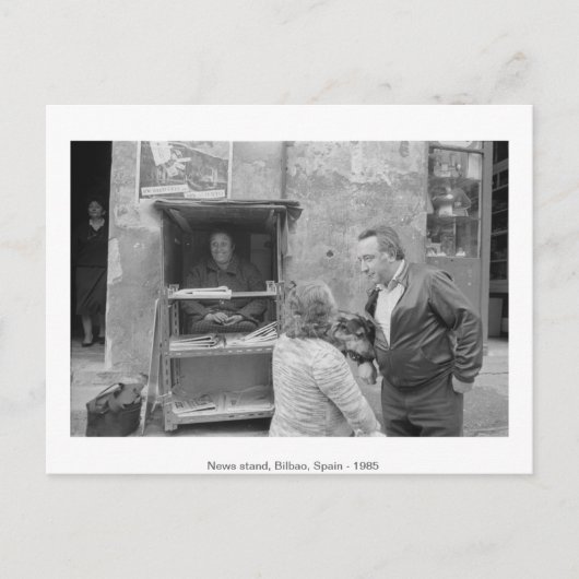 News stand, Bilbao, Spanje, 1985. Briefkaart (Voorkant)