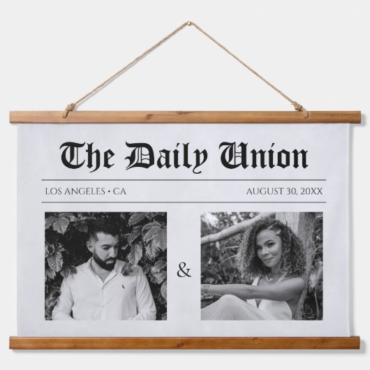 Newspaper Article Wedding Hangend Wandkleed (Voorkant)