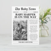 Newspaper Baby Expecting Pregnancy Announcement Kaart (Staand voorkant)