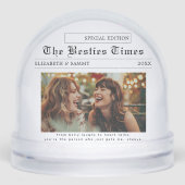 Newspaper Design | Best Friends Photo Sneeuwbol (Voorkant)