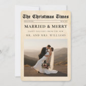 Newspaper Just Married & Merry Photo Christmas Feestdagenkaart (Voorkant)