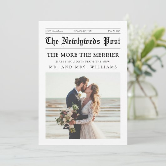 Newspaper Mr & Mrs Newlywed Couple Photo Christmas Feestdagenkaart (Staand voorkant)