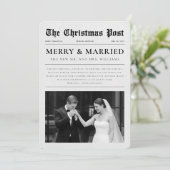 Newspaper Newlywed Black & White Photo Christmas Feestdagenkaart (Staand voorkant)