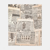Newspaper pages with antique advertising. Woman's  Fleece Deken (Voorkant)