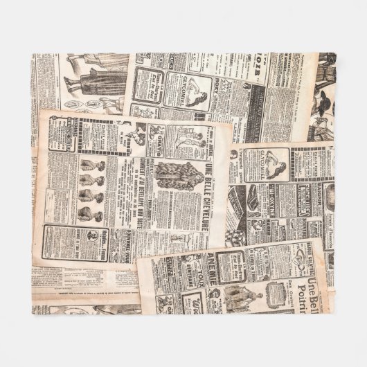 Newspaper pages with antique advertising. Woman's  Fleece Deken (Voorkant (Horizontaal))