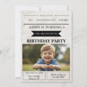 Newspaper Style Custom Photo Birthday Kaart (Voorkant)