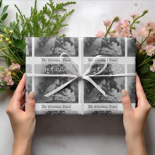 Newspaper What A Year Holiday Photo Christmas Cadeaupapier