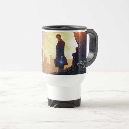 NEWT SCAMANDER™ in het verwoeste gebouw Reisbeker (Voorkant rechts)