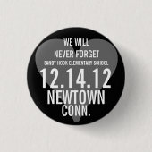Newtown CT We zullen nooit Button vergeten (Voorkant)