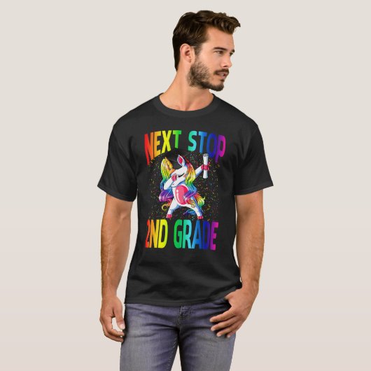Next Stop 2nd Grade Graduation Unicorn T-shirt (Voorkant volledig)