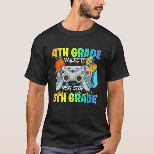 Next stop 5th grade 4th grade nailed it Graduate V T-shirt (Voorkant)