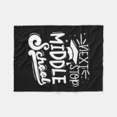 Next Stop Middelbare School Fifth Grade Afstuderen Fleece Deken (Voorkant (Horizontaal))