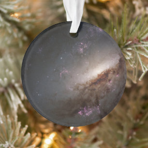 NGC 4258 Ondergaat intense stervorming. Ornament